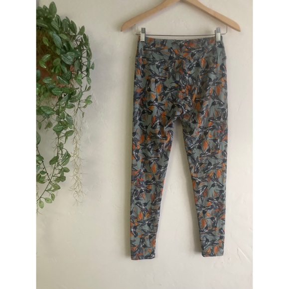 LuLaRoe • Hummingbird Leggings - Picture 3 of 4